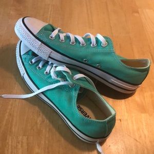 Turquoise Converse, men’s size 9, women’s 10